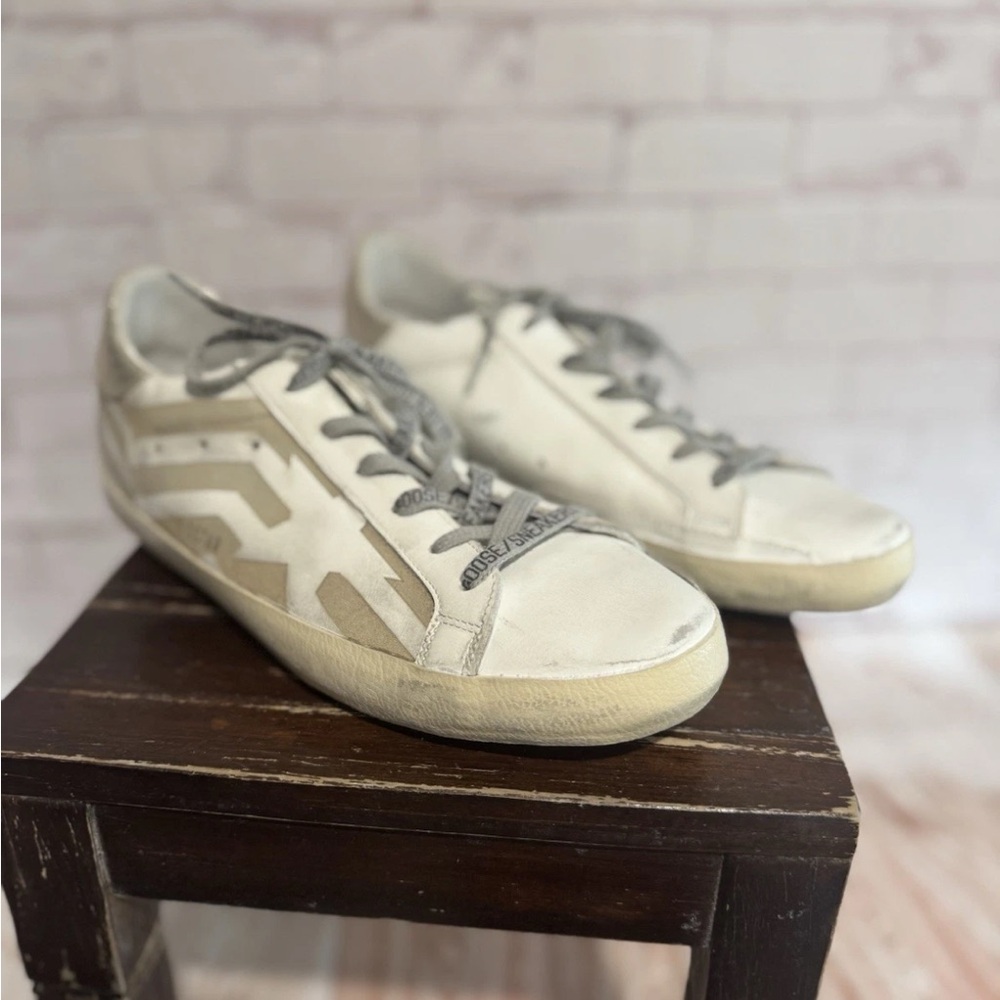 Golden Goose Super-Star Laser-Cut Flag & Star suede toe Size 40 (US9) - EUC - Picture 7 of 9